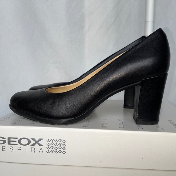 GEOX 39/9 Nappa leather pumps, EUC, "Annya" in black - Picture 9 of 16